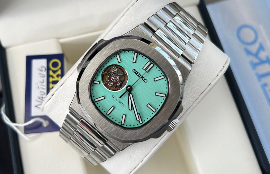 Atikou Nautiko  Tiffany Blue Open-Heart